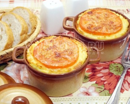Курица с картошкой в горшочках
